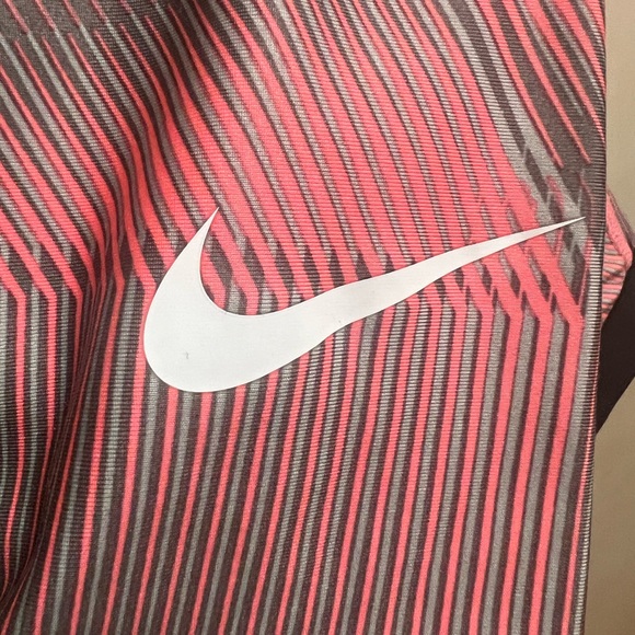 💜EUC Nike Pro Leggings - Picture 3 of 5